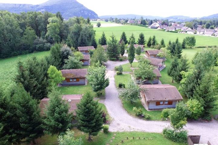 Gîte pour 2 personnes, avec piscine et terrasse à La Balme-de-Sillingy - 4