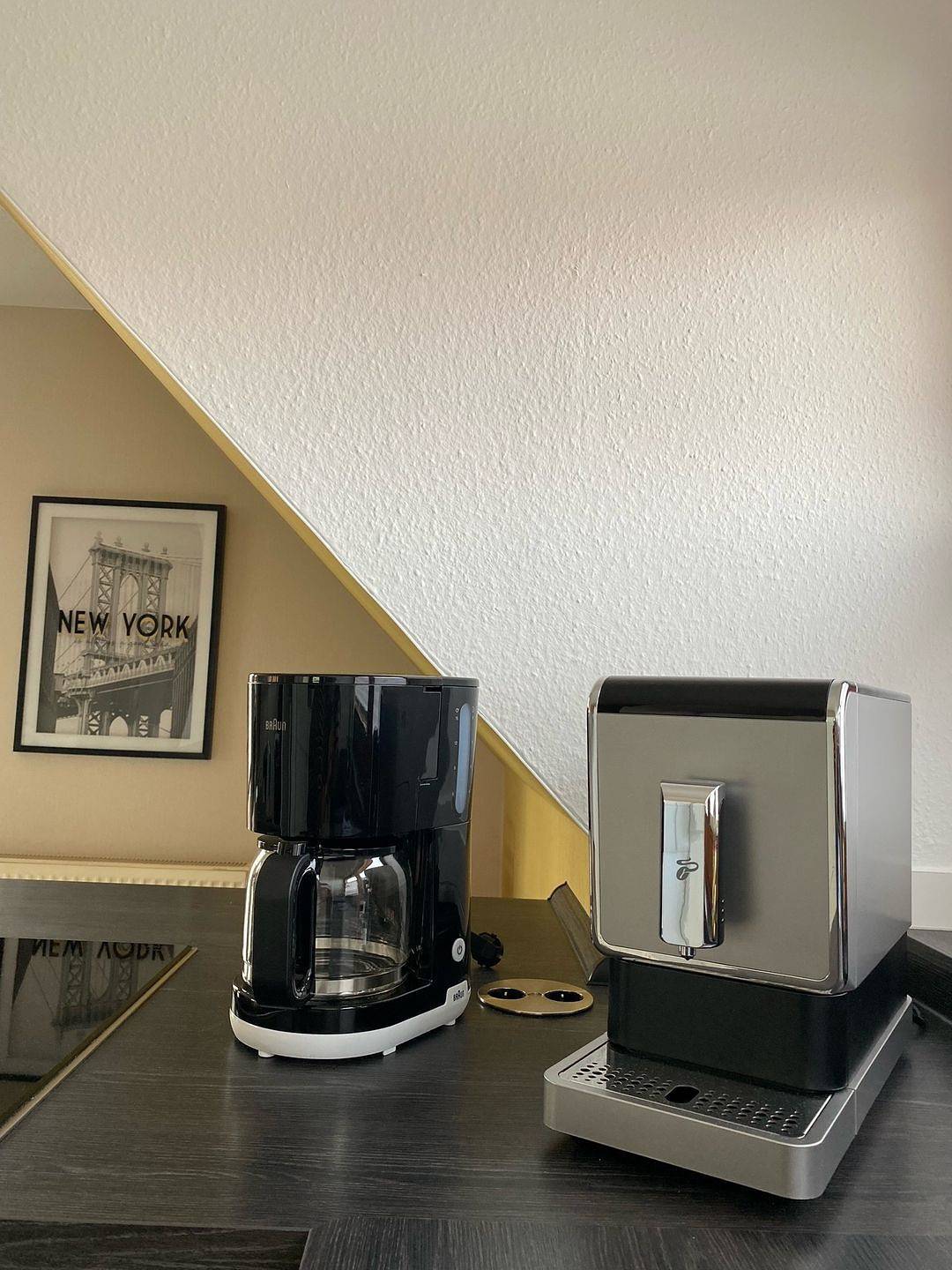 Ganze Wohnung, Apartment mit Balkon und Tiefgarage im Herzen von Blankenburg in Blankenburg, Harzvorland