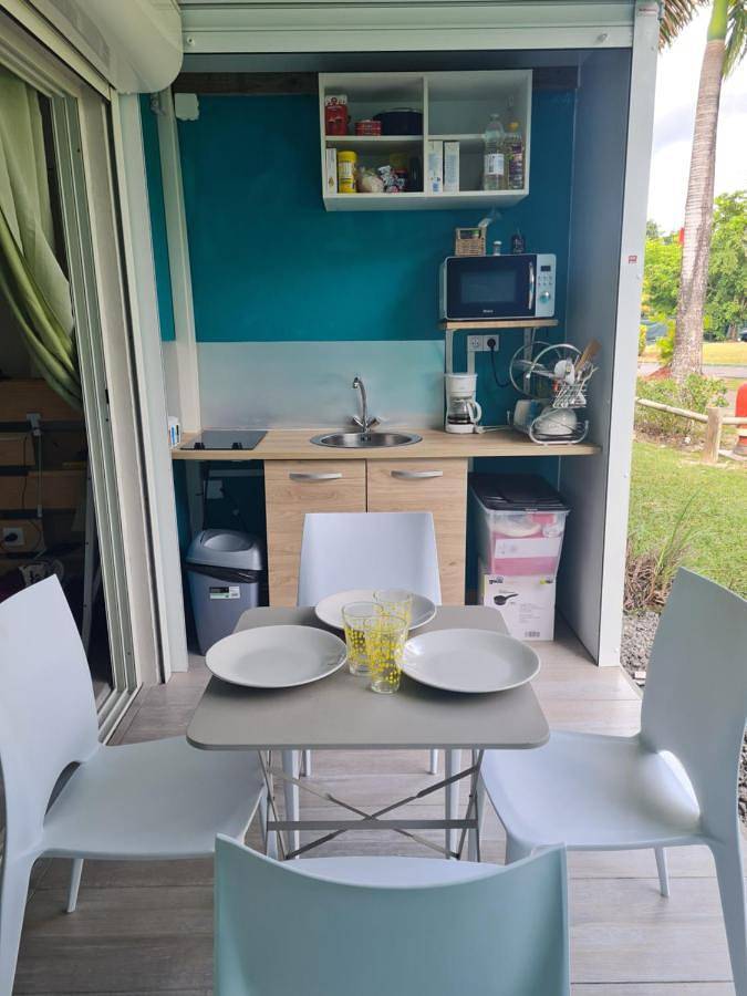 Gîte pour 2 personnes, avec piscine ainsi que bassin pour enfant et jardin dans Marie-Galante - 4