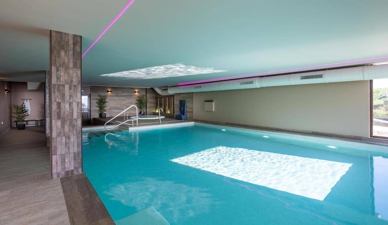 Apartamento entero, Three-Bedroom Villa with Spa Access in Isla, Arnuero