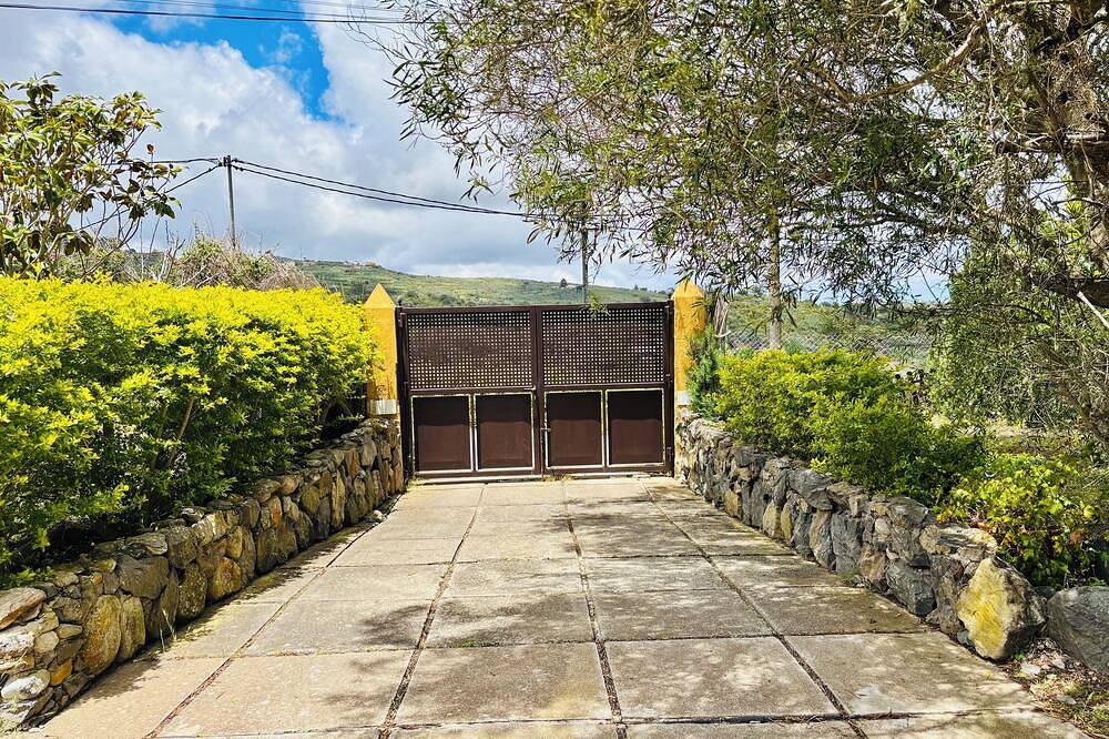 Rural house with heated pool and large garden. Relax and nature. in Pinar de Ojeda, Teror