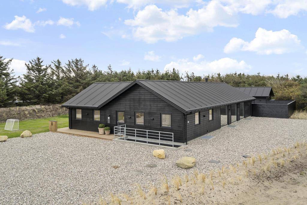 Exklusives Pool- und Aktivitätshaus für 30 Personen in Lodbjerg Hede, Ringkøbing