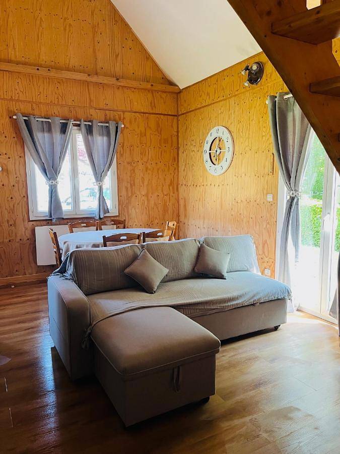 Three-Bedroom House in Lac de Der-Chantecoq (Giffaumont-Champaubert), Giffaumont-Champaubert