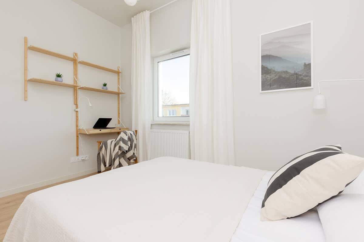 Apartamento entero, Żółkiewskiego 7 | Elegant Apartment | Balcony in Varsovia, Mazovia (región)