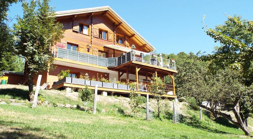 Chambre d’hôte pour 4 personnes, avec jardin à Saint-Martin-de-la-Porte