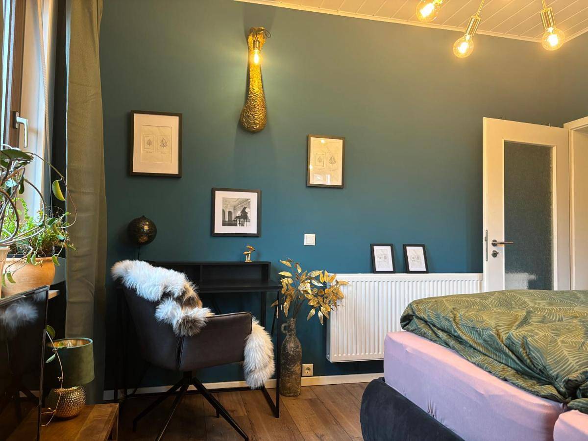Ganze Ferienwohnung, Double Room with Private Bathroom and Garden view in Meiningen, Werratal