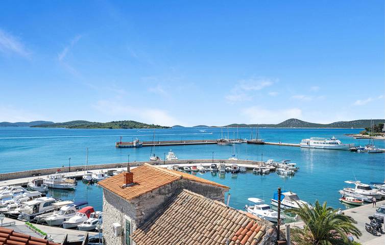Ferienwohnung für 2 Personen, mit Terrasse in Vodice