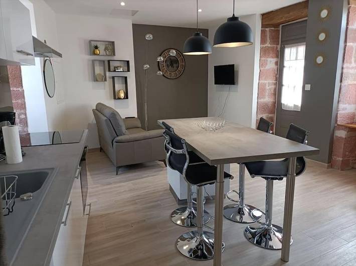 Gîte pour 4 personnes à Collonges-la-Rouge