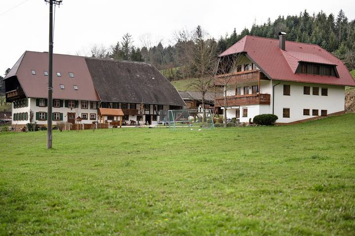 Apartamento inteiro, Ferienwohnung Im Bauernhof in Buchenbach, Floresta Negra do Sul