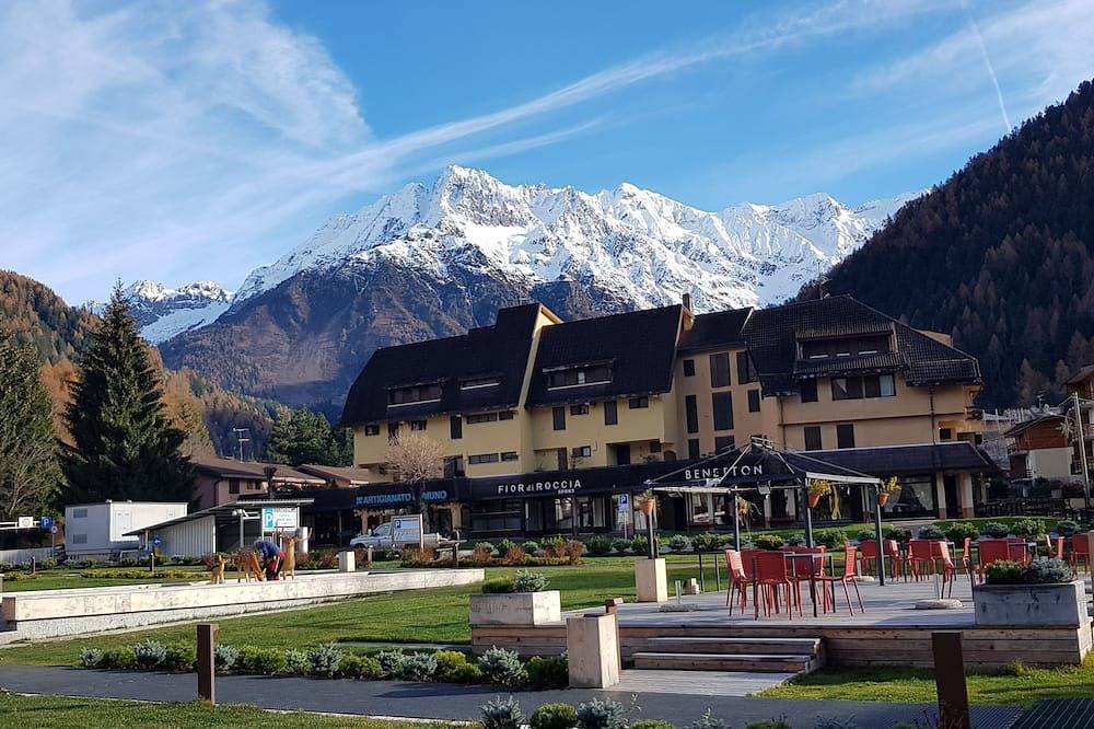 Apartamento entero, Luminoso apartamento cerca de las pistas de esquí, en zona céntrica in Ponte di Legno, Valtellina