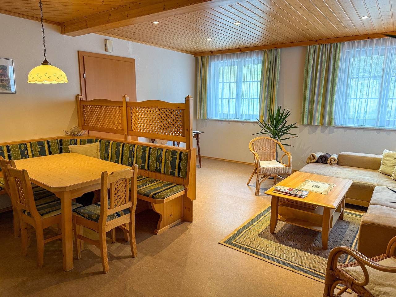 Ganze Wohnung, Apartment Amalia mit Bergblick, Balkon und Wlan in Kleinsölk, Tauern