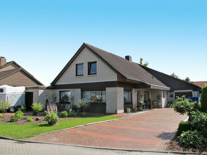 Ferienwohnung für 4 Personen, mit Garten in Leer und Umgebung