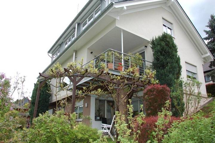 Ferienwohnung für 4 Personen, mit Balkon und Garten sowie Sauna in Bullay