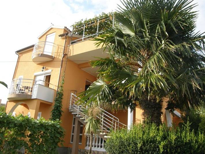 Ferienwohnung für 5 Personen, mit Balkon in Vodice