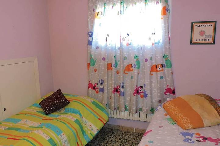 Villa mit eigenem Pool, A 7 Minuten vom Strand und nur 15 km Port Aventura, in el Catllar, Costa Dorada
