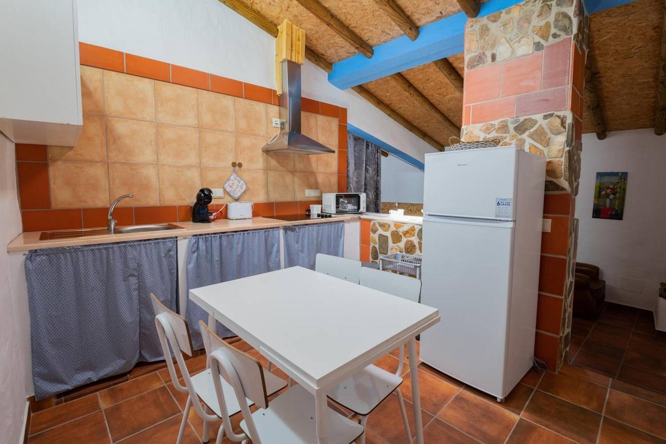 Cottage „Casa Do Celeiro“ mit Bergblick, Gemeinschaftspool und Wlan in Saboia, Costa Alentejana