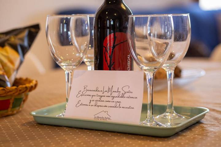 Casa rural para 16 personas, con vistas además de jardín y piscina, Familias con niños en Provincia de Ciudad Real - 3