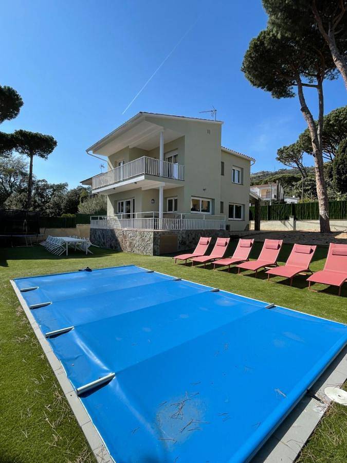 Casa rural para 10 personas, con piscina además de vistas y jardín en Platja d'Aro - 2