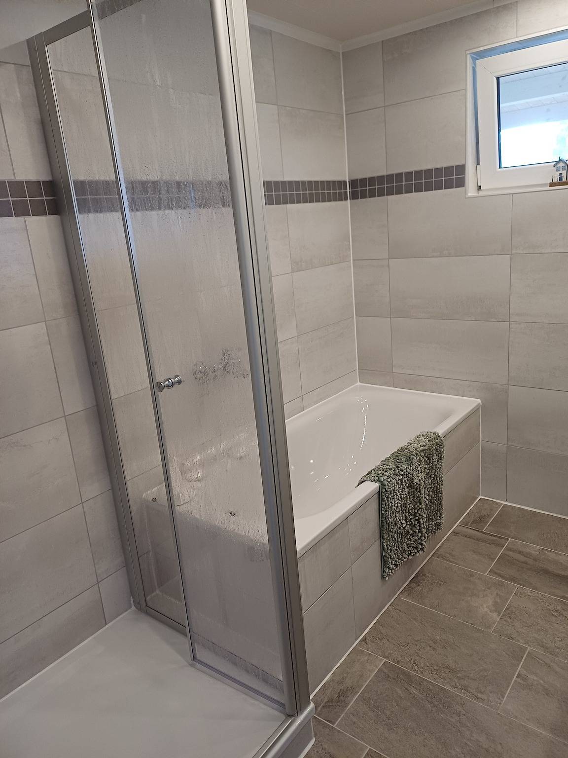 Casa de vacaciones 'Auszeit Nr 18' con terraza privada, jardín privado y Wi-Fi in Zempin, Usedomer Norden