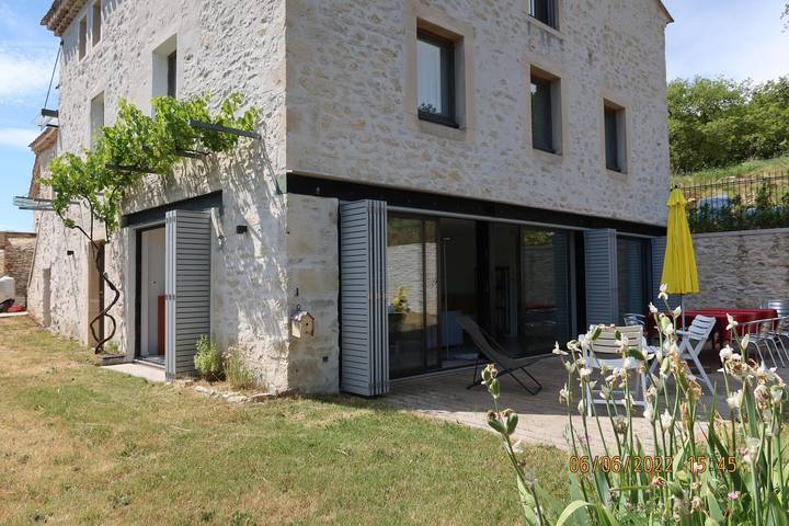 Gîte pour 3 personnes, avec jardin et terrasse