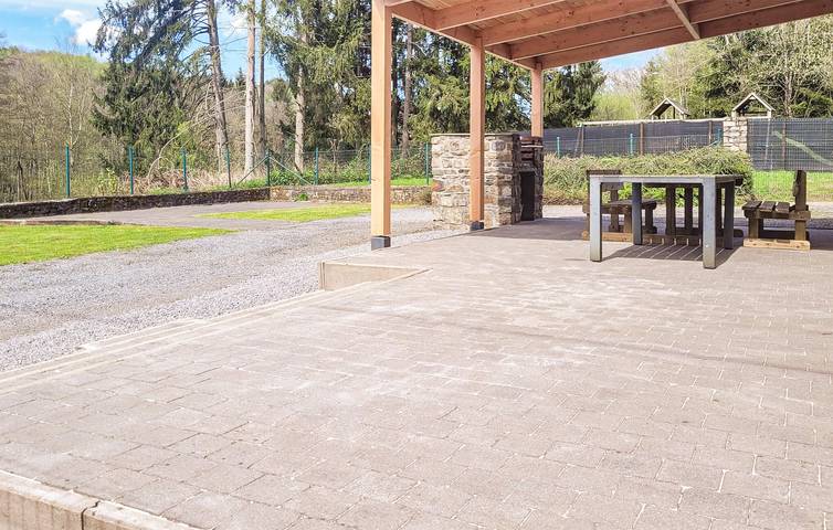 Location de vacances pour 15 personnes, avec jardin et terrasse à Gedinne - 2