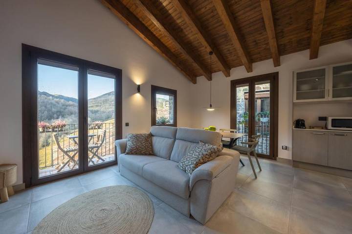 Casa rural para 4 personas, con terraza y vistas, Se admiten mascotas en Ripollès - 4