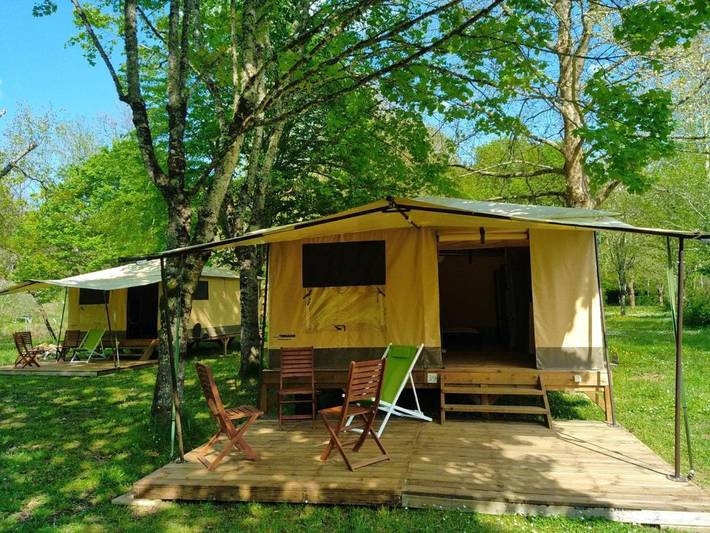 Location de vacances pour 5 personnes, avec terrasse, animaux acceptés à Bassignac - 4