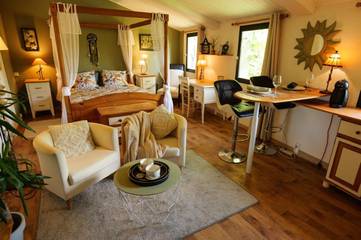 Chambre d’hôte pour 2 personnes, avec jardin ainsi que vue et piscine à Villeneuve-lès-Avignon