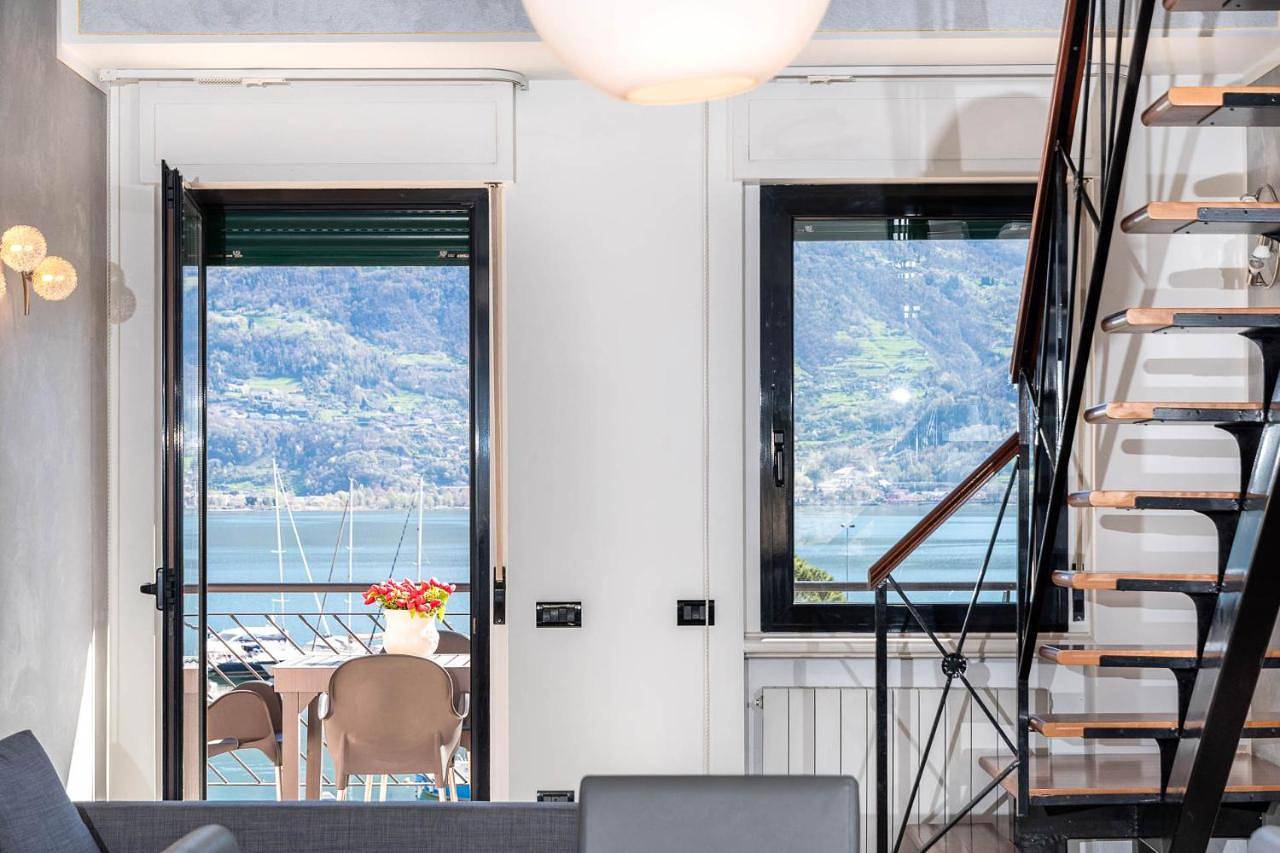 Ganze Wohnung, Two-Bedroom Apartment in Lovere, Iseosee