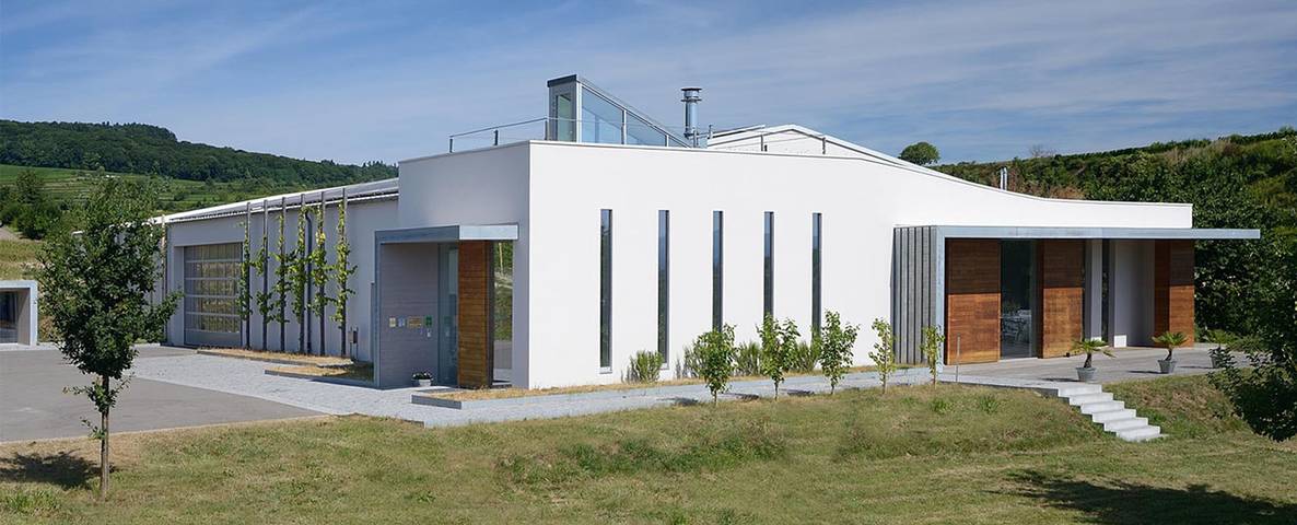 Weingut Arndt Köbelin - Wohnmobilstellplatz mit 3 Stellplätzen in Eichstetten am Kaiserstuhl, Kaiserstuhl