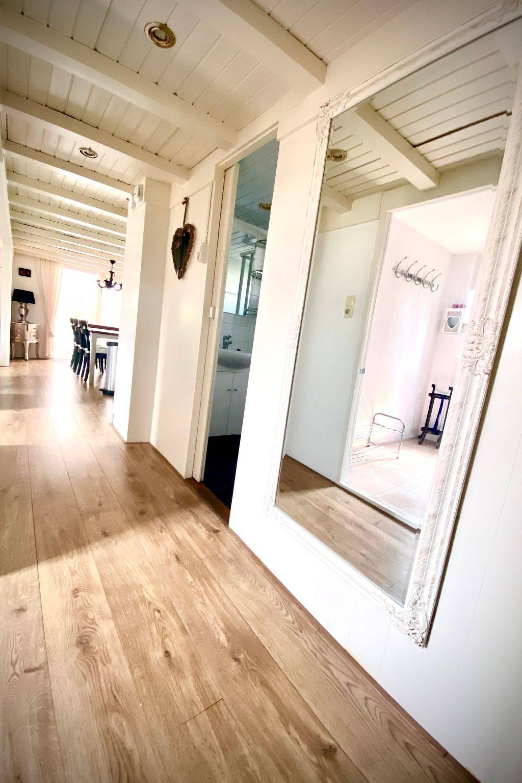 Charmantes Ferienhaus "Hilda" mit Terrasse in Ijsselmeer