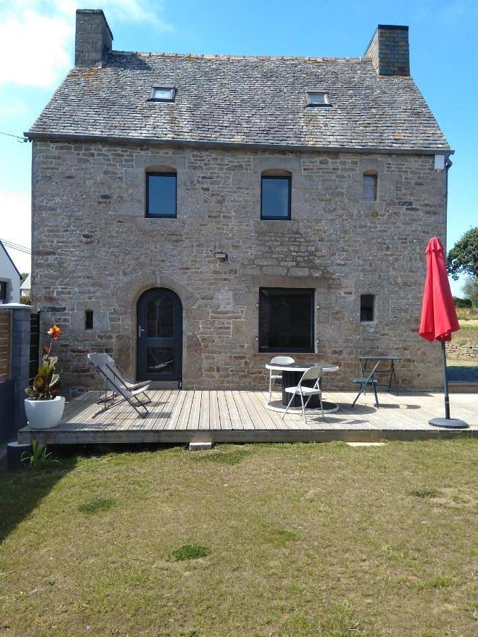 Maison de vacances pour 6 personnes, avec Terrasse et Jardin à Ploumilliau