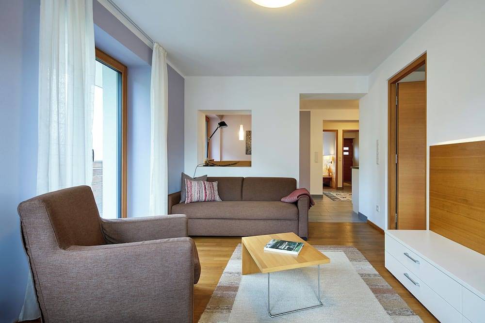 Ganze Wohnung, Apartments Schwarzlehen Idyllische Auszeit mit Bio-Pool inmitten grüner Natur in Naturns, Ortleralpen