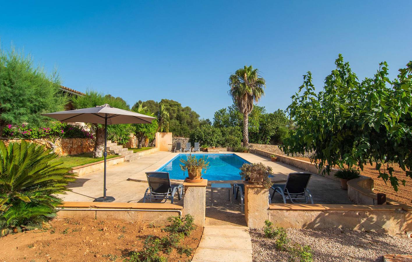 Gemütliche Wohnung mit Pool und Terrasse, 1 km von Son Talent entfernt in Son Talent, Manacor