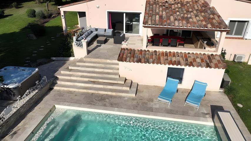 Villa for 8 personer, med hage og jacuzzi, barnevennlig på Korsika