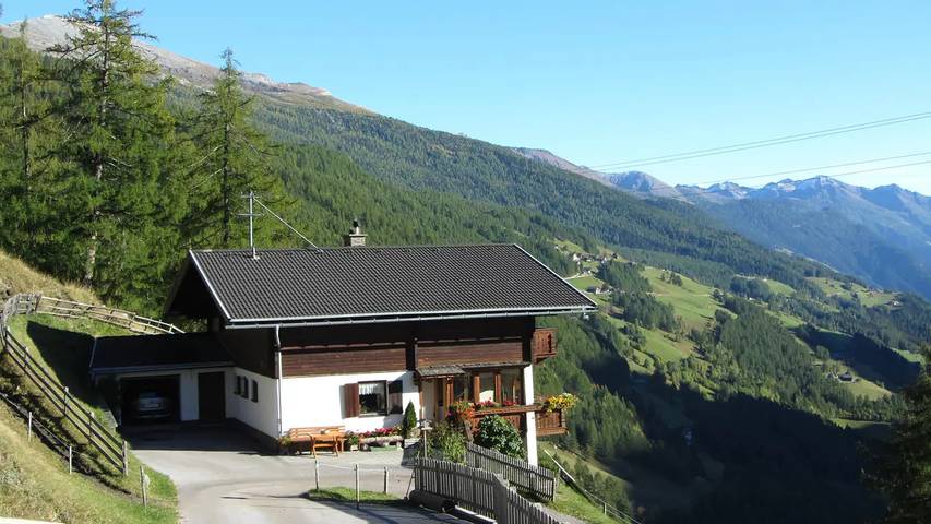 Vakantiewoning voor 7 personen, met balkon en tuin in Heiligenblut