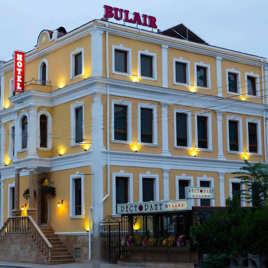 Семеен Хотел "Булаир" in Burgas Beach, Bourgas
