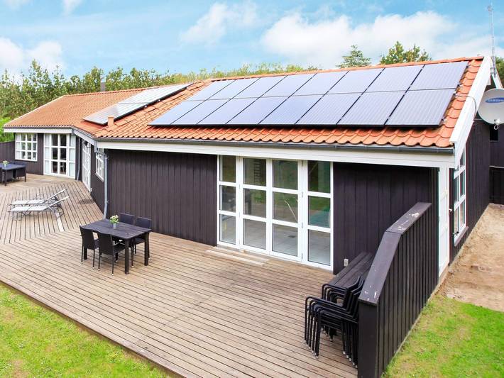 Ferienhaus für 10 Personen, mit Whirlpool und Terrasse sowie Pool und Sauna in Grønhøj Strand - 2