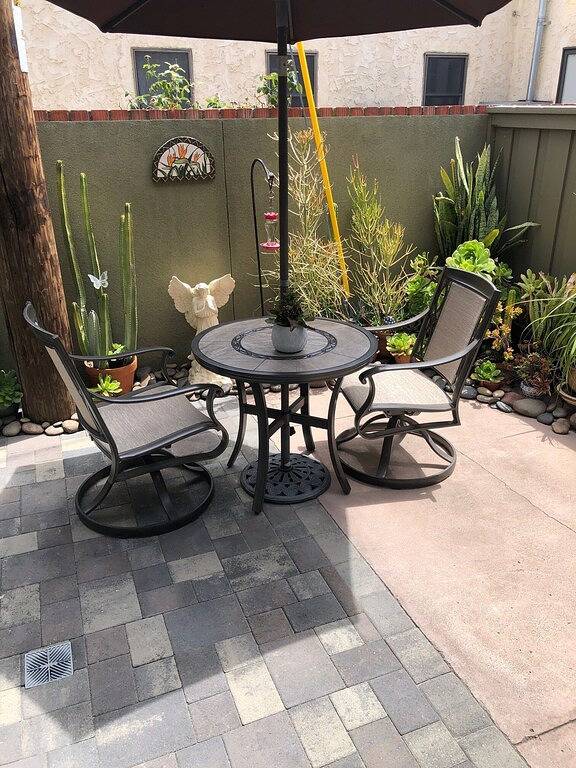 Gîte pour 2 personnes, avec terrasse et jacuzzi