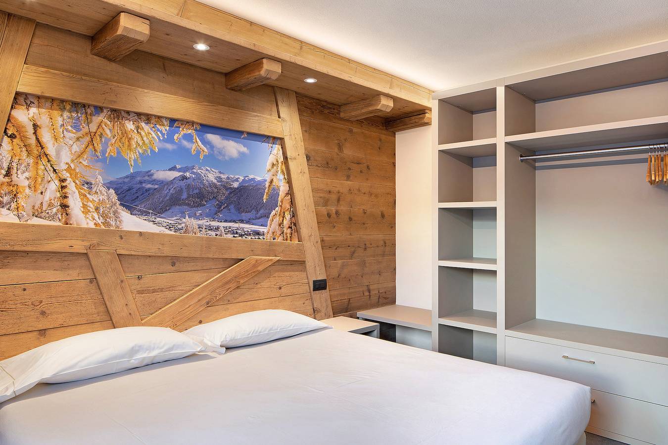 Hel lejlighed, Apartment 'Rasia Residence Relax' with Mountain View, Shared Garden and Wi-Fi in Livigno (Town), Livigno