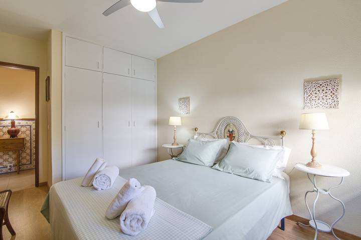 Ganze Wohnung, Ferienwohnung "Tiagos" mit Balkon, Klimaanlage und Wlan in Faro (Sé), Faro (Sé e São Pedro)