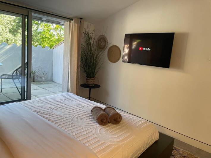 Gîte pour 4 personnes, avec balcon ainsi que piscine et jardin à Trèbes - 2