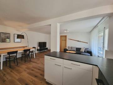 Cottage pour 4 personnes, avec terrasse à Loèche-les-Bains