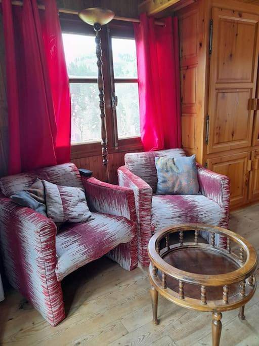 Two-Bedroom House in Blavignac, Région de Mende