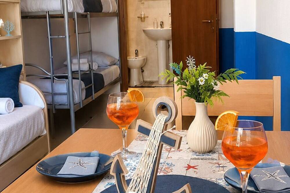 Apartamento entero, Beautiful Santa Barbara. Exclusive loft, studio apartment 4 single beds. in Rodi, Gargano