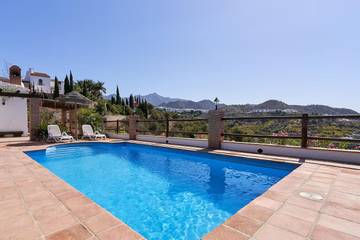 Villa for 6 People in Frigiliana, Costa del Sol, Photo 1