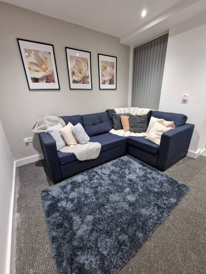 Holiday home for 21 people in Liverpool