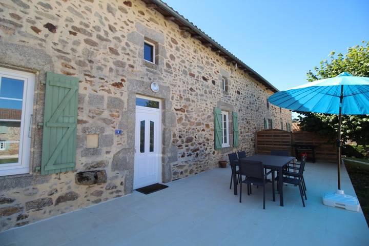 Gîte pour 6 personnes, avec terrasse dans Parc naturel régional Périgord-Limousin - 2