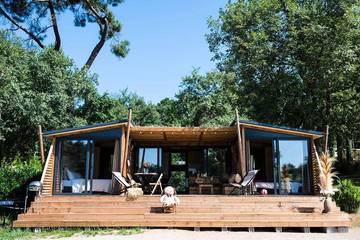 Gîte pour 4 personnes, avec piscine et terrasse à Douville