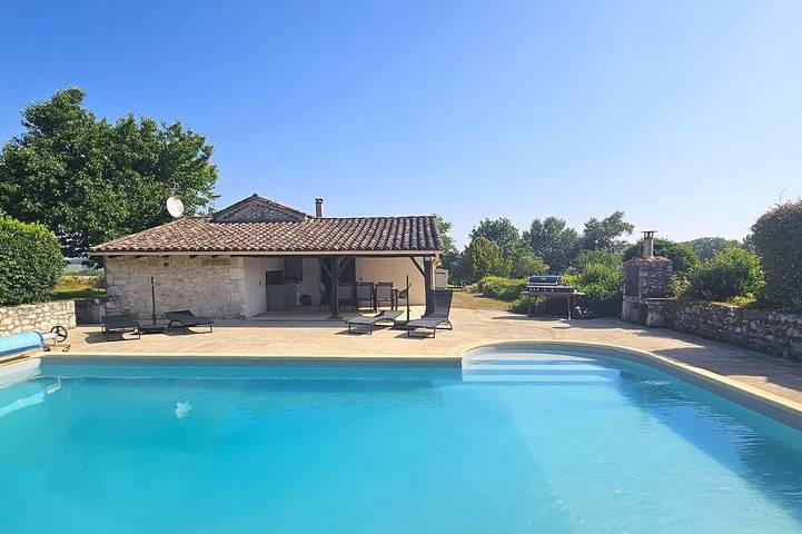 Holiday home for 8 people, with terrace and garden - 1